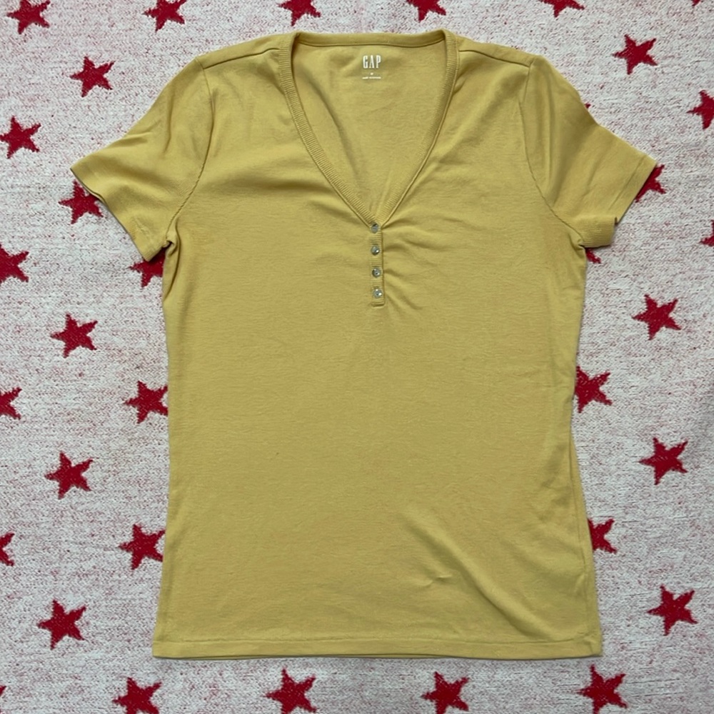 NWOT, Gap shirt, size M